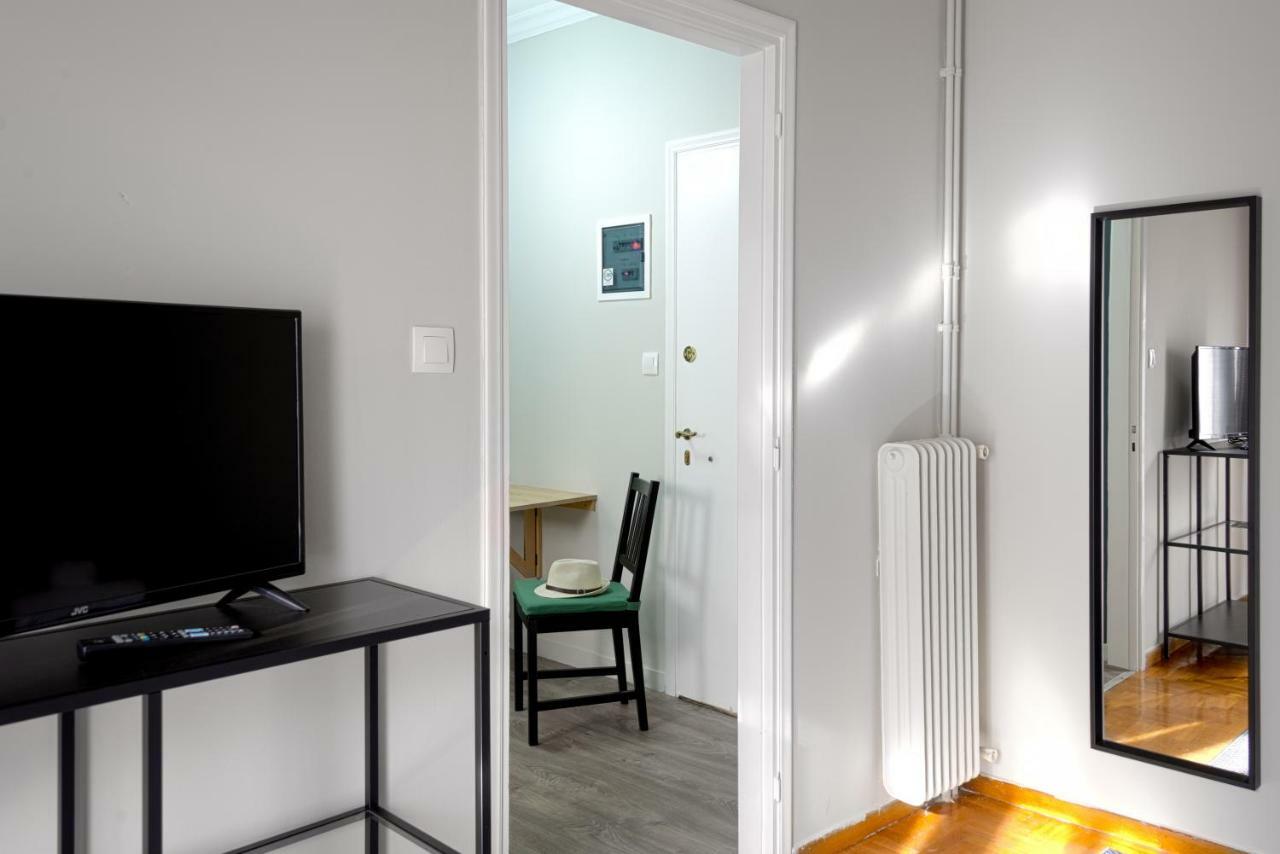 Mignon Apartment Атина Екстериор снимка